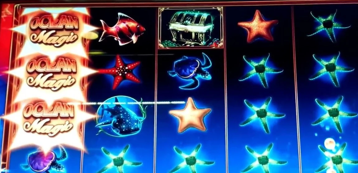 A full column of Ocean Magic symbols in reel 1 — the symbol a rising bubble has to land on to turn the neighbors wild.