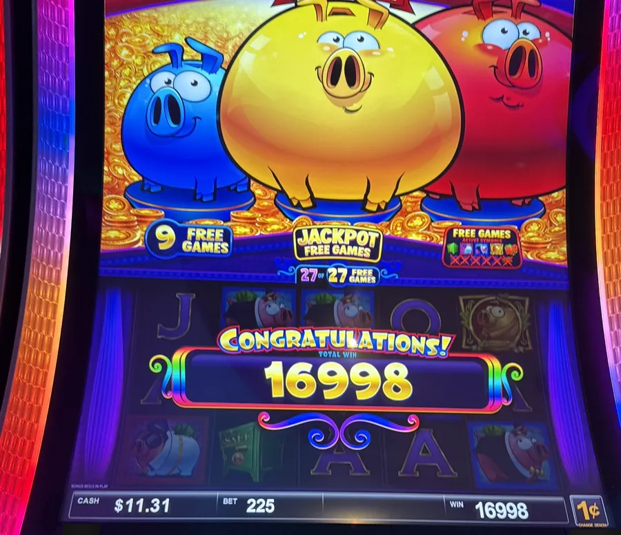 $169.98 advantage play win — Rich Little Piggies — 27 free games run to the end.